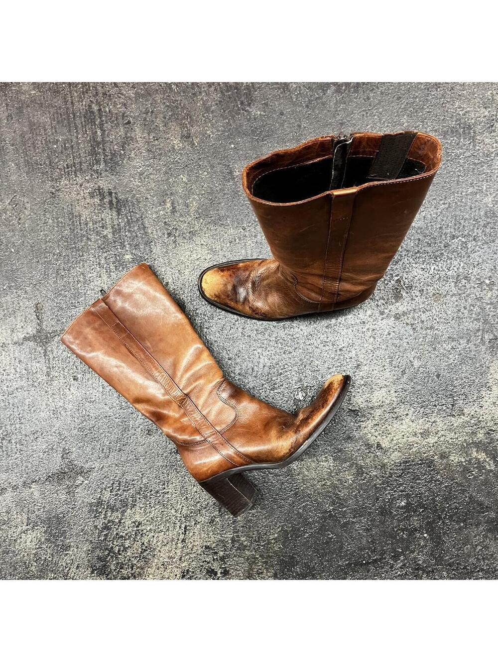 Vintage Boot Frye Style western Tan leather Heel boots